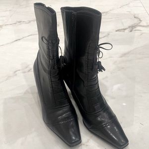 Never Used in Box Liz Claiborne Lorraine, Black Genuine Leather. Vintage